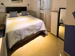 Beachfront Apartment Live