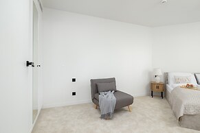 Apartment With Direct sea View