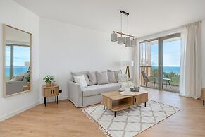 Apartment With Direct sea View