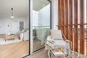 Apartment With Direct sea View