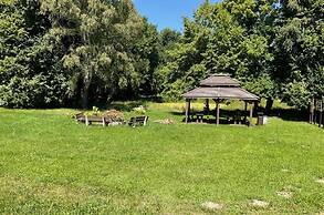 A Comfortable Holiday Home With a Large Garden