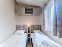 Bright Beachside Base in Burgh-haamstede