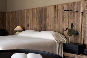 Weizhou Island Coral Reef Hotel