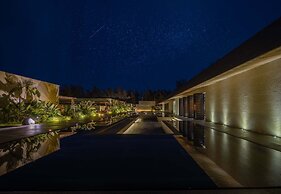Weizhou Island Coral Reef Hotel