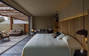 Weizhou Island Coral Reef Hotel