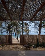 Weizhou Island Coral Reef Hotel