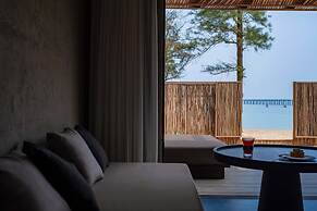 Weizhou Island Coral Reef Hotel