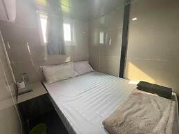 Charinsup Pinklao hotel