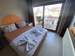 Omar Suite 360