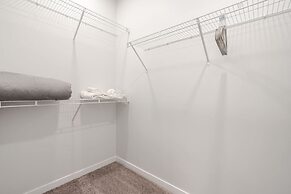 Affordable 2-bedroom Fishers Pool View