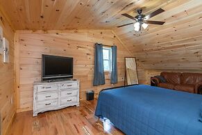 Hot Tub, Wifi & Pet-friendly - Pilot Point