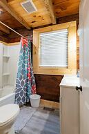 Hot Tub, Wifi & Pet-friendly - Pilot Point