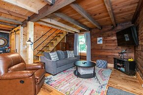 Hot Tub, Wifi & Pet-friendly - Pilot Point