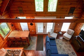 Hot Tub & Wifi - Hidden Chalet Red River Gorge, KY