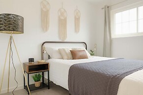 Marbella Lane - 4BR Alluring Home