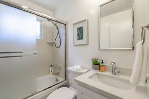 @ Marbella Lane - Seaside Retreat Laundry + P