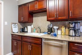 @ Marbella Lane - Seaside Retreat Laundry + P