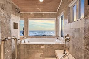 Marbella Lane-oceanfront Retreat w Stunning View