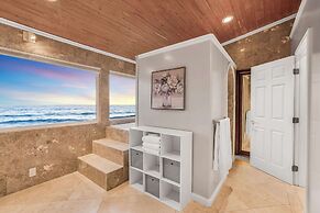 Marbella Lane-oceanfront Retreat w Stunning View