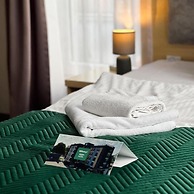 Hotel Seven