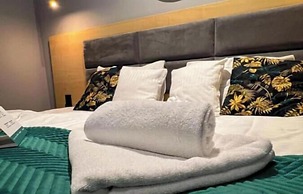 Hotel Seven