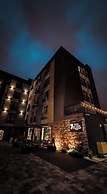 Hotel Seven