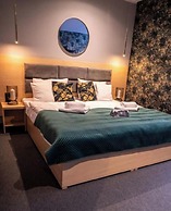 Hotel Seven