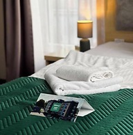 Hotel Seven