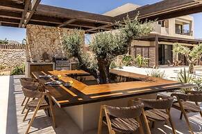 Elea Luxury Suites