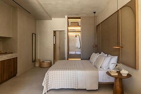 Elea Luxury Suites