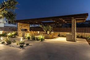 Elea Luxury Suites