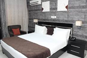 Oxygen Orbis Hotel