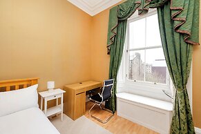 Stylish Southside Flat Near Old Town