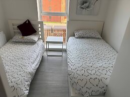 Pristine & Cozy 3 bed 2 Bath Apartment in a Great Location