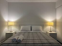 Designer Living - Near Rogers Centre