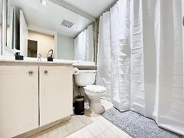 Designer Living - Near Rogers Centre