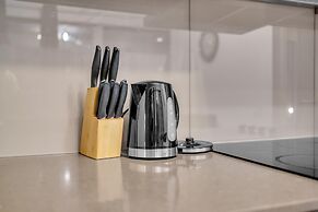 Designer Living - Near Rogers Centre