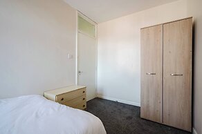 6-bed Manchester Holiday