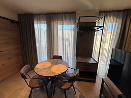 Parzivita Boutique Suites