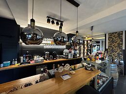 Parzivita Boutique Suites
