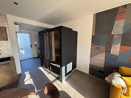 Parzivita Boutique Suites