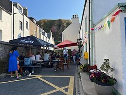 Garden Arms Hotel