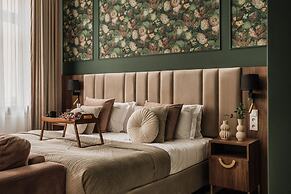 White Lotus by Fragola Apartments