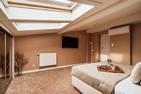 White Lotus by Fragola Apartments