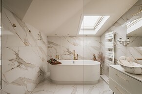 White Lotus by Fragola Apartments