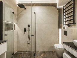 Astor Residence by Fragola Apartments