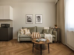 Astor Residence by Fragola Apartments
