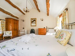 Farmhouse Cottage