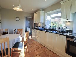 2 Lupton Hall Cottages