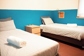 Wax Hostel & Apts